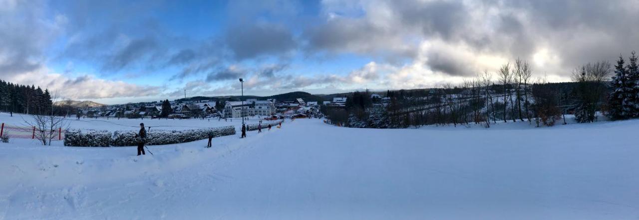 Appartement Familie Willems Winterberg 2 ภายนอก รูปภาพ
